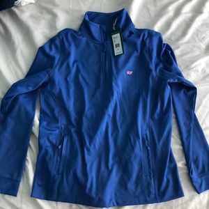 Vineyard vines quarter zip pull over